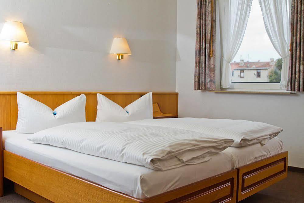 Hotel Schaper Целле Экстерьер фото