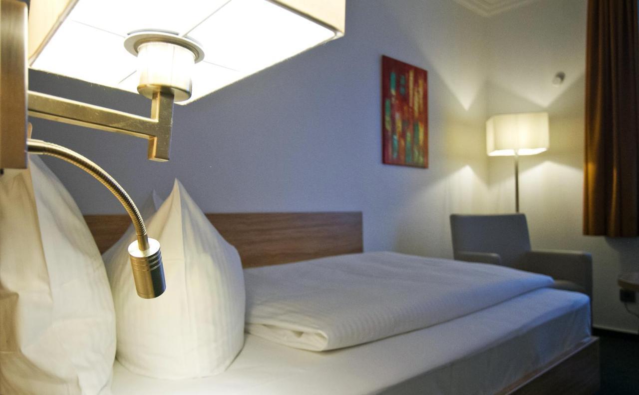 Hotel Schaper Целле Экстерьер фото